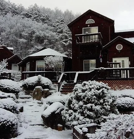 Sisilli Pension Pyeongchang Exterior photo